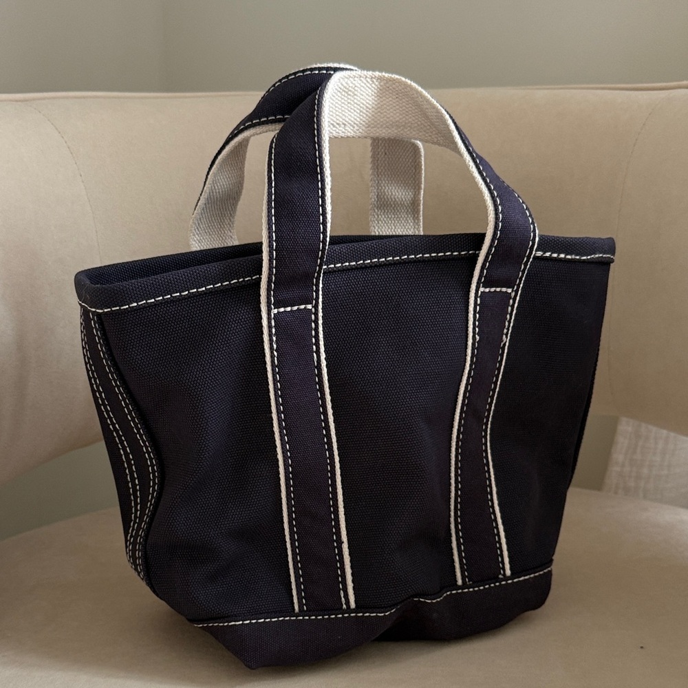 Land’s End Small Canvas Tote Bag with Contrast Stitching - Navy & White - Picture 3 of 9